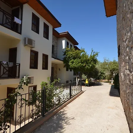 Saray Otel